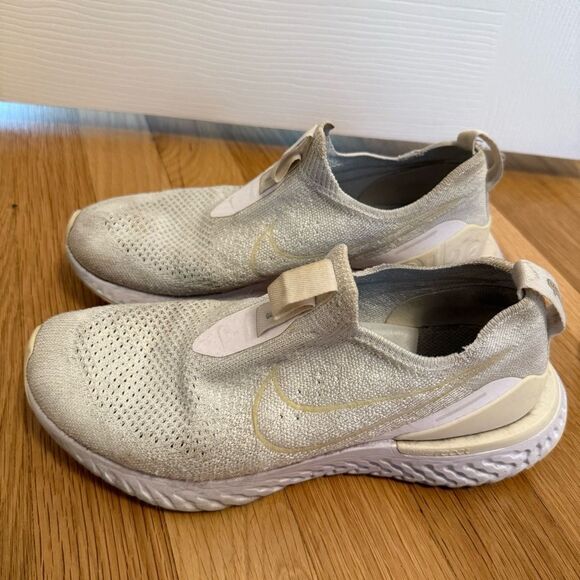 Nike All-White Slip-On Running Shoes - Picture 2 of 6